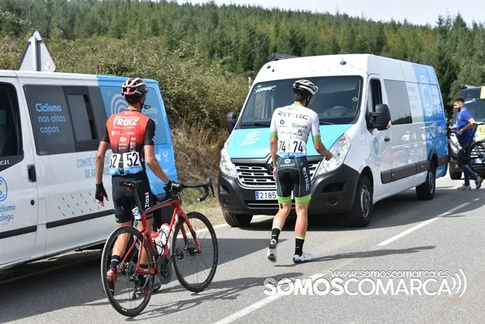 somoscomarca_altodaportela_ciclismo_voltaagalicia_2022 (2)
