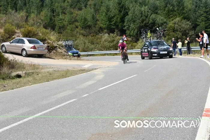 somoscomarca_altodaportela_ciclismo_voltaagalicia_2022 (17)