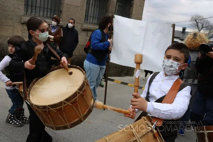 somoscomarca_vilariño_entroido_desfile_folions_2022_02_26 (58)