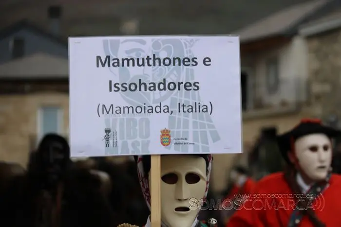 Mazcarada Ibérica 2022, Vilariño de Conso. Mamuthones e Issohadores (Mamoiada, Italia) (1)
