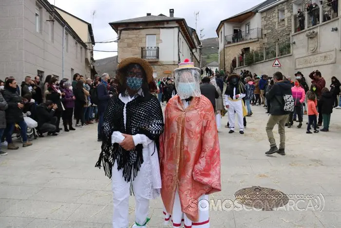 Mascarada Ibérica 2022, Vilariño de Conso. madamas e Galáns (Carzón, Cualedro (Ourense) (30)