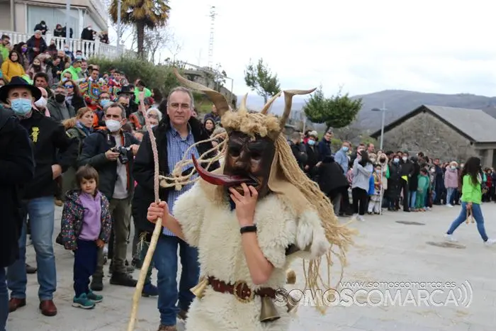 Mascarada Ibérica 2022, Vilariño de Conso. Fulión A Veiga Morte e Home de Prada (35)
