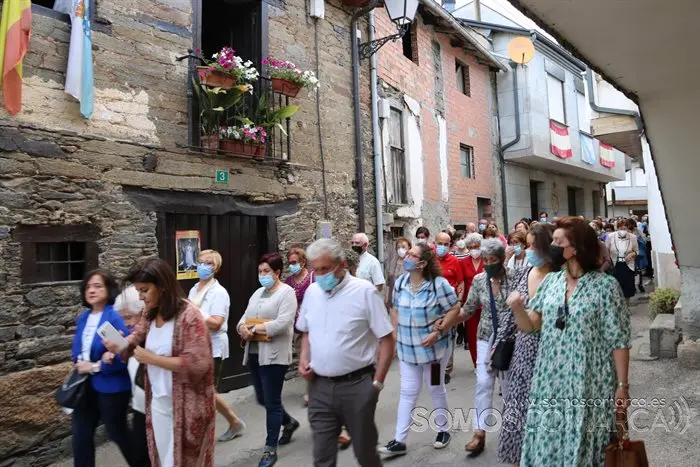 Procesión da Virxe de Fátima , en Fontei (A Rúa) 2022 (18)