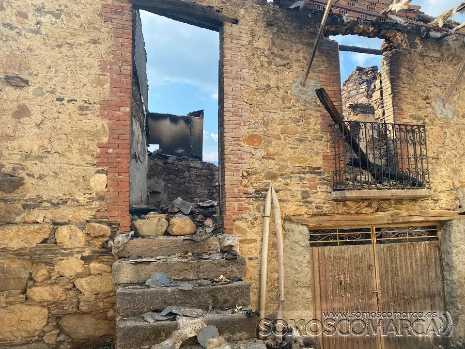 SOMOSCOMARCA_aveigadecascalla_viviendas_rubia_fuego_incendio_casas_quemado_2022-08-19 (15)