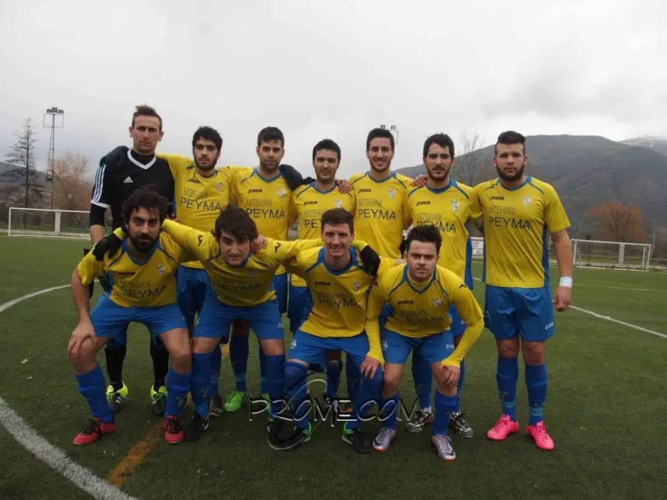 CD Rúa contra el Cortegada CF en O Aguillón