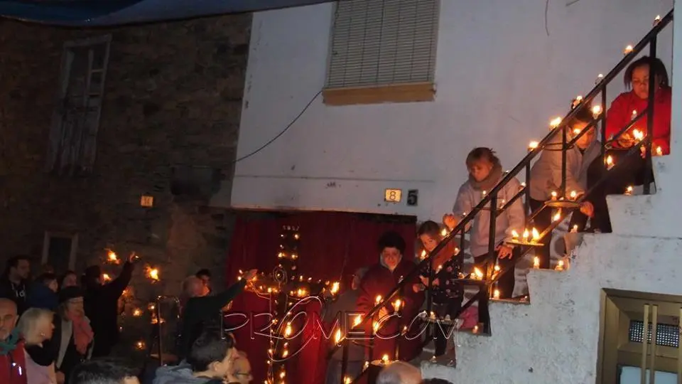 Caracoles procesión Soledad, Petín 2016