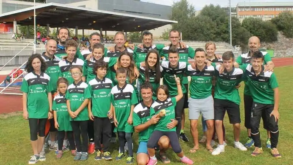 Miembros del Club Peña Trevinca (foto: Club Peña Trevinca)