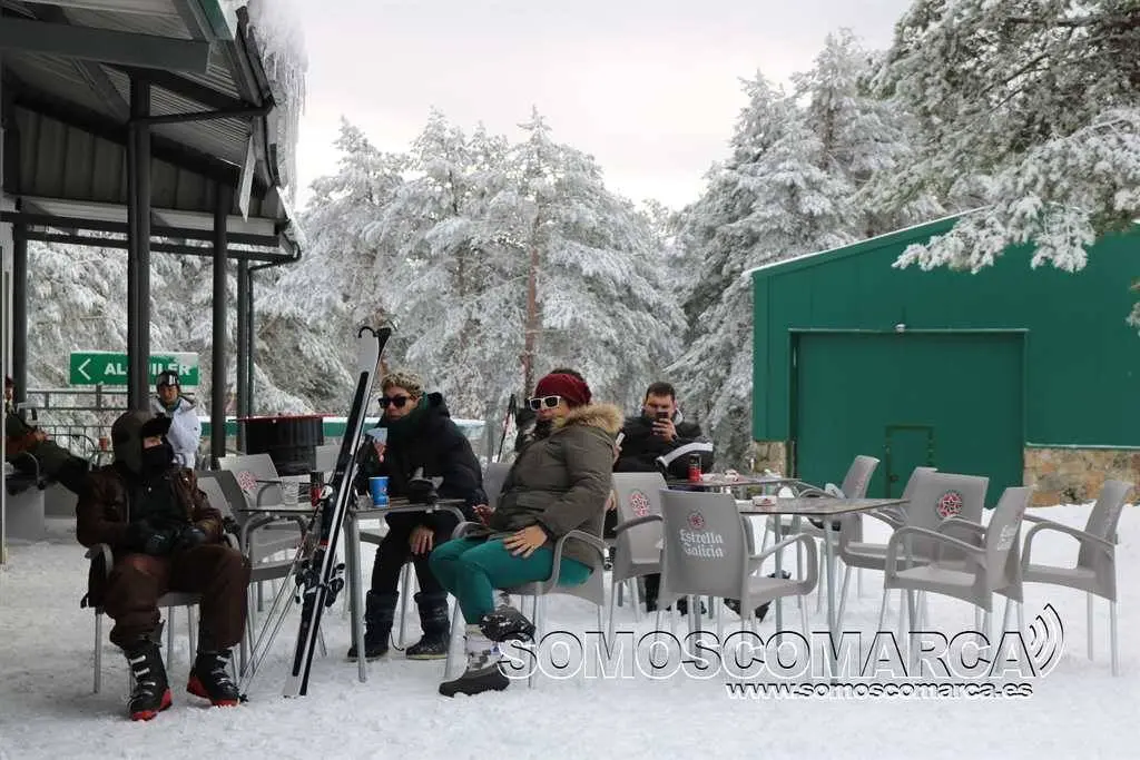 portada_somoscomarca_manzaneda_estacion_cafeteria_nieve_pistas