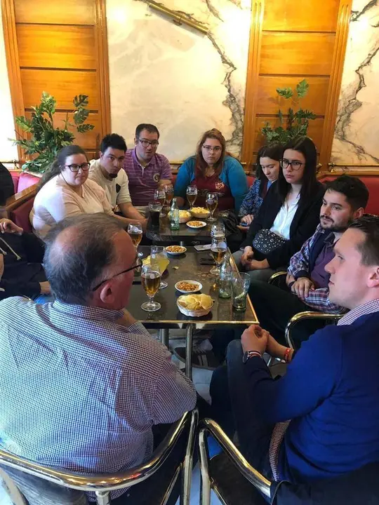 Alfredo reunión jóvenes elecciones 2019