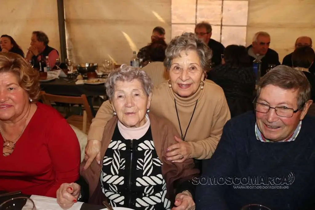 Inés Siso junto a Sita y su hijo Fermín en la Festa da Freba