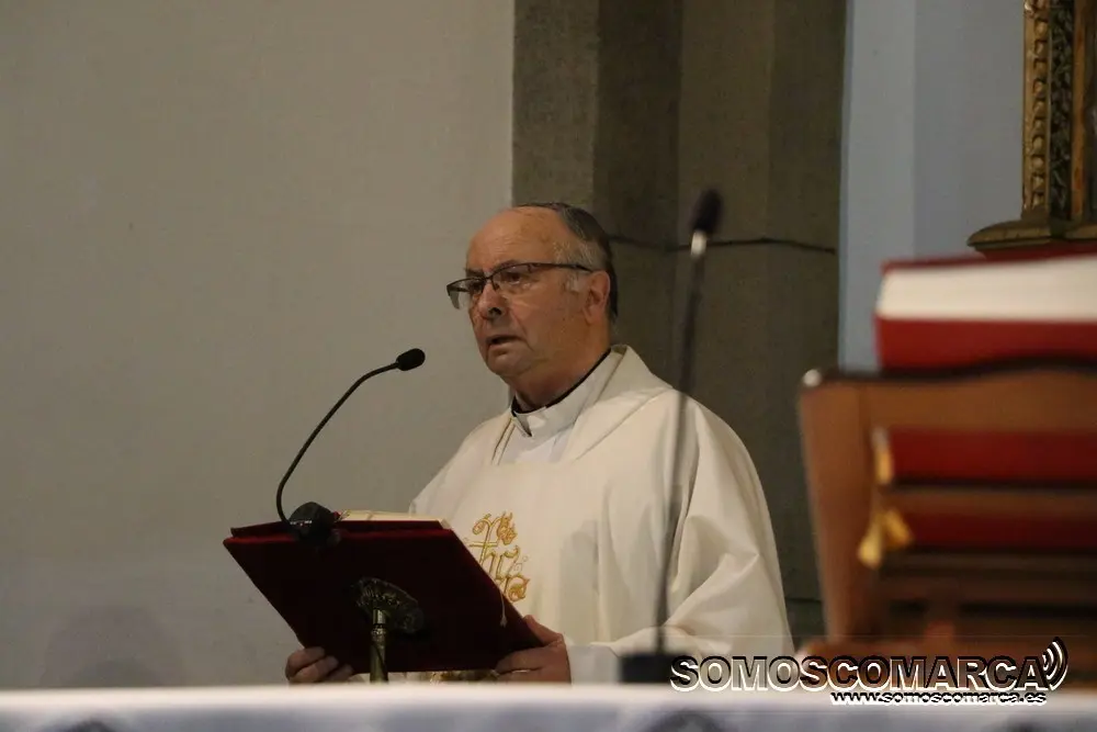 Lisardo Paradelo sacerdote de la parroquia de Fontei (A Rúa)