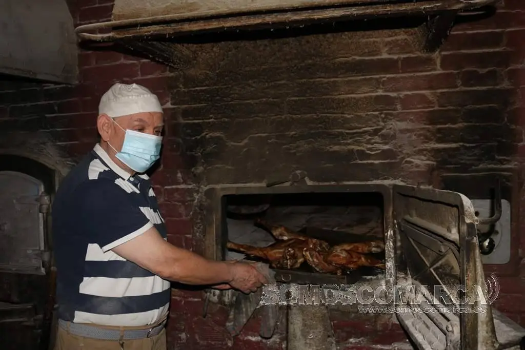Cabrito asado en horno de leña de Panadería Tabal