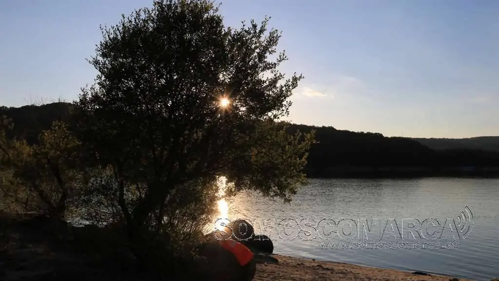 portada_somoscomarca_aveiga_prada_embalse_coiñedo_puestadesol
