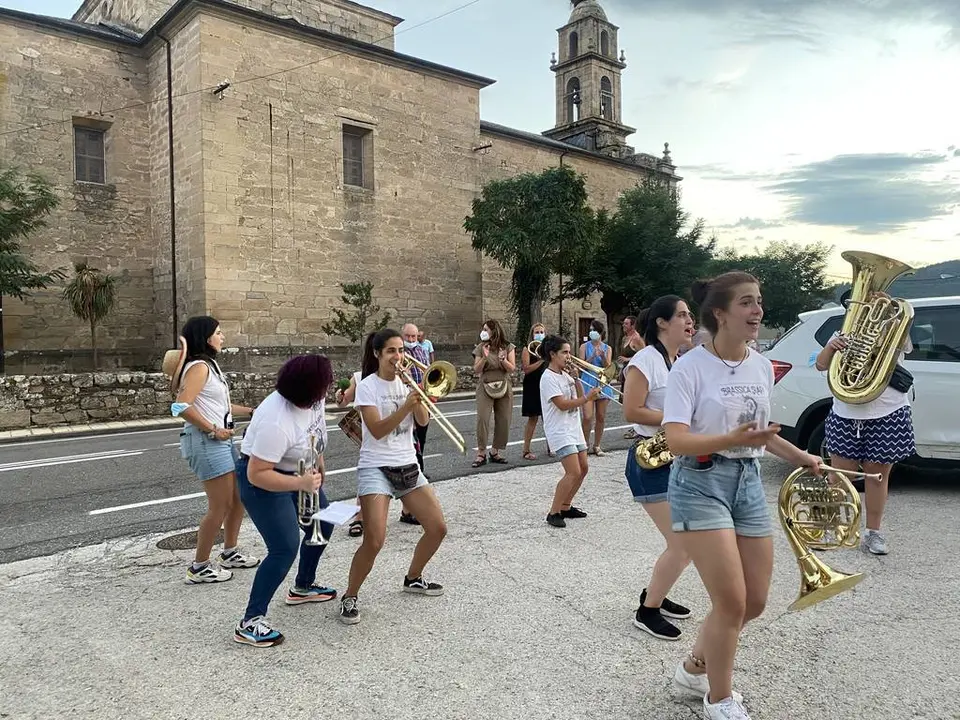 somoscomarca_festas_larouco_remedios