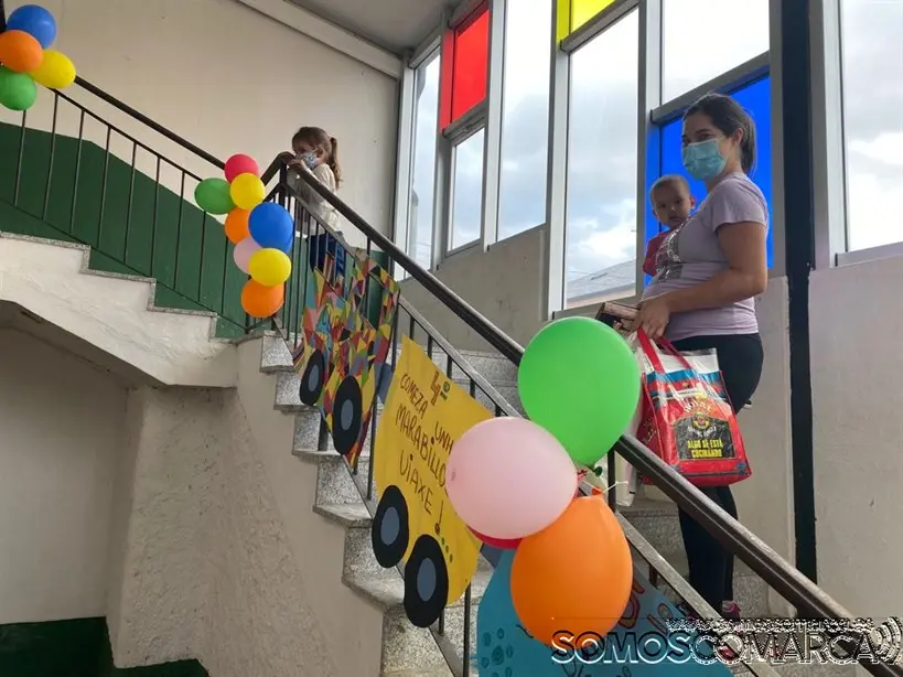 somoscomarca_vueltaalcole_manuelrespino_julioguarriaran_condesadefenosa_divinapastora_niños_cole_2021-09-09 (14)