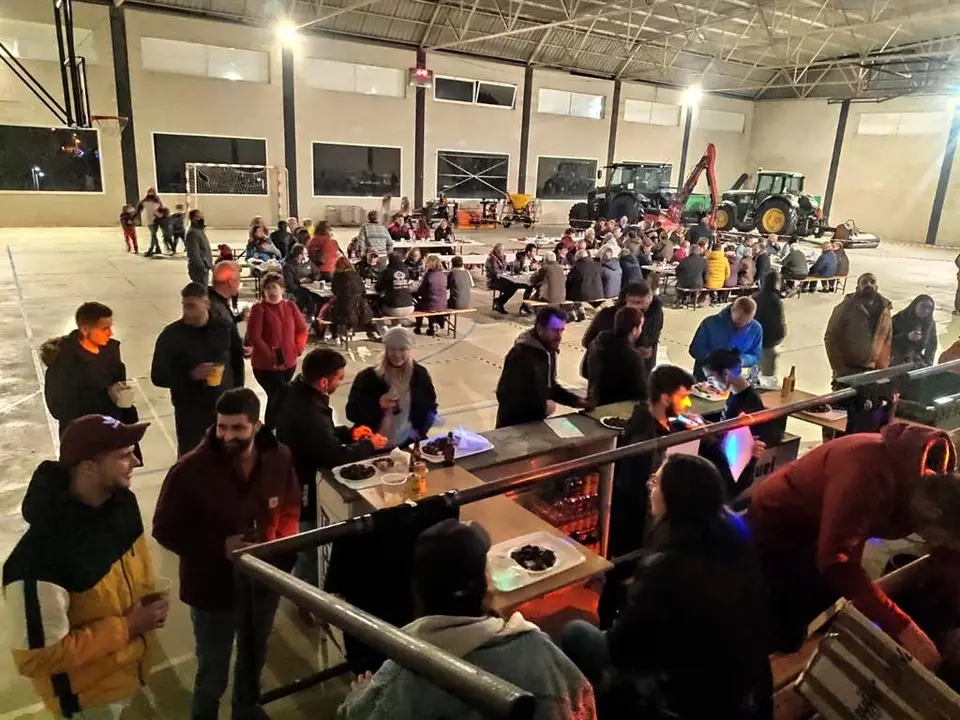 8fccc744-2e5b-4836-9ff3-bf206720b079