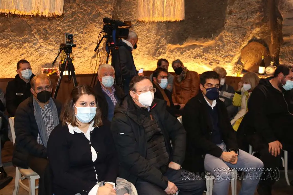 Melisa Macía e Gabriel Alén na primeira edición de Facer Galicia Rural en Larouco (8)