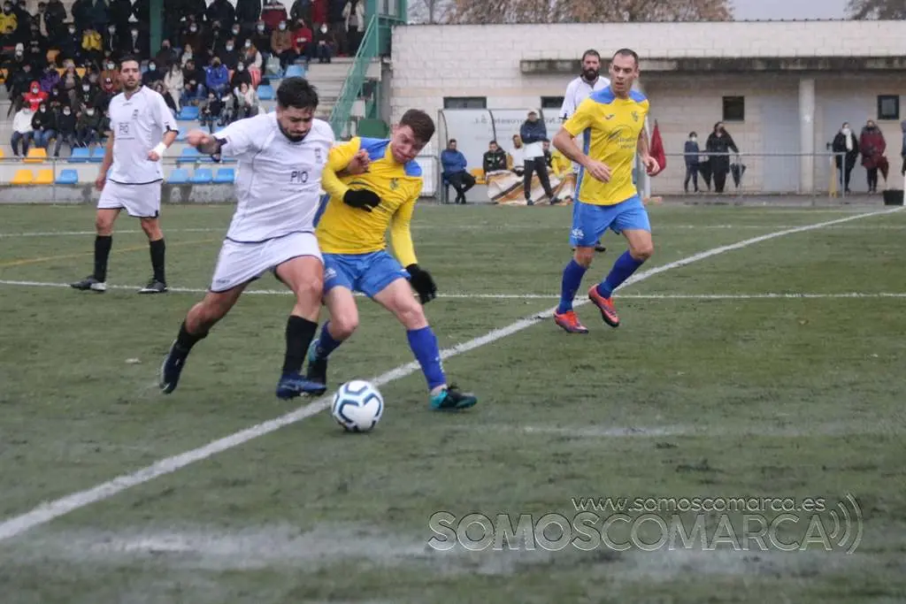 Derbi RúaTrives en el Vicente Solarat (6)