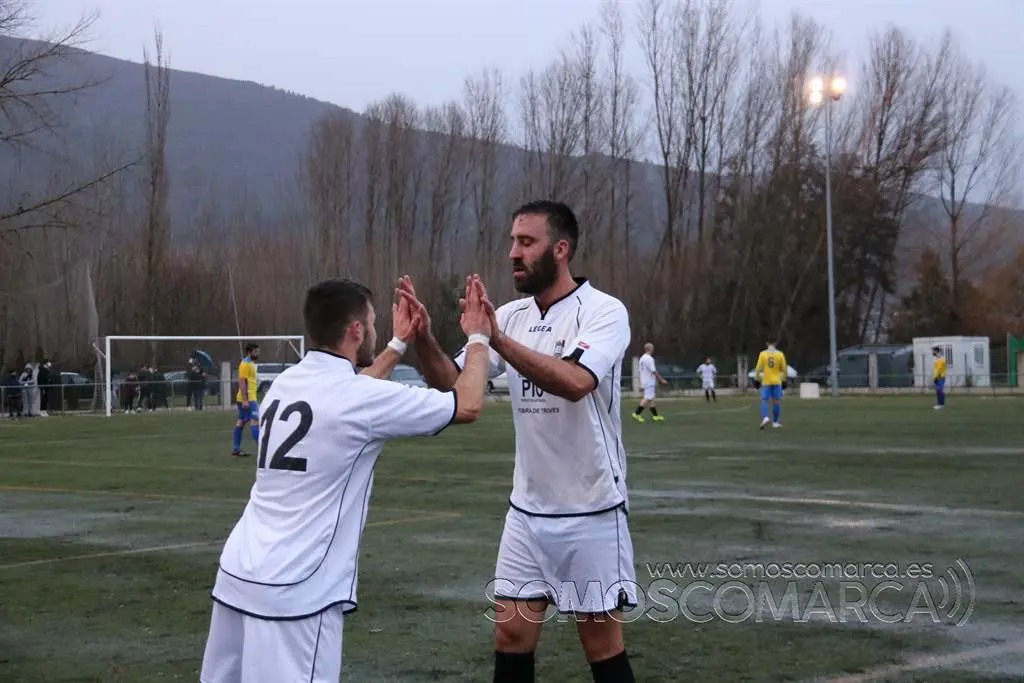Derbi RúaTrives en el Vicente Solarat (36)