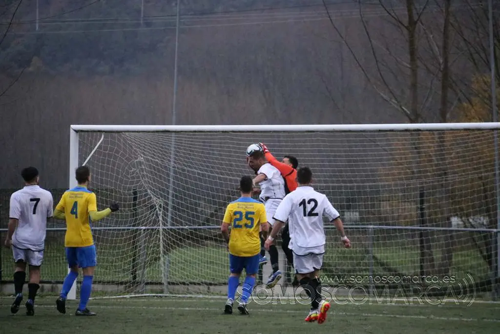 Derbi RúaTrives en el Vicente Solarat (38)