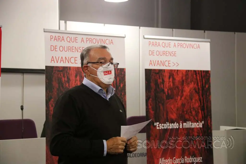 Alfredo Garcia presenta su candidatura a la presidencia provincial del PSdeG-PSOE (3)