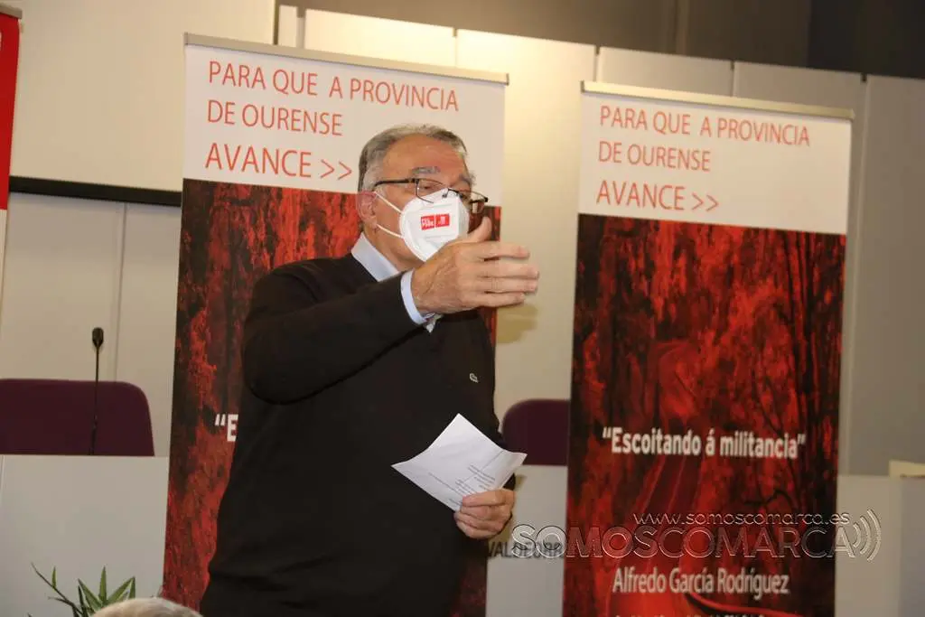 Alfredo Garcia presenta su candidatura a la presidencia provincial del PSdeG-PSOE (6)