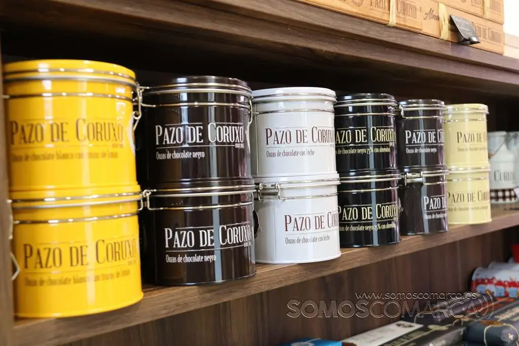 El Rincón de Santi, un nuevo estableci,iento de la empresa García Marcos en la Plaza Mayor de Viana do Bolo (9)