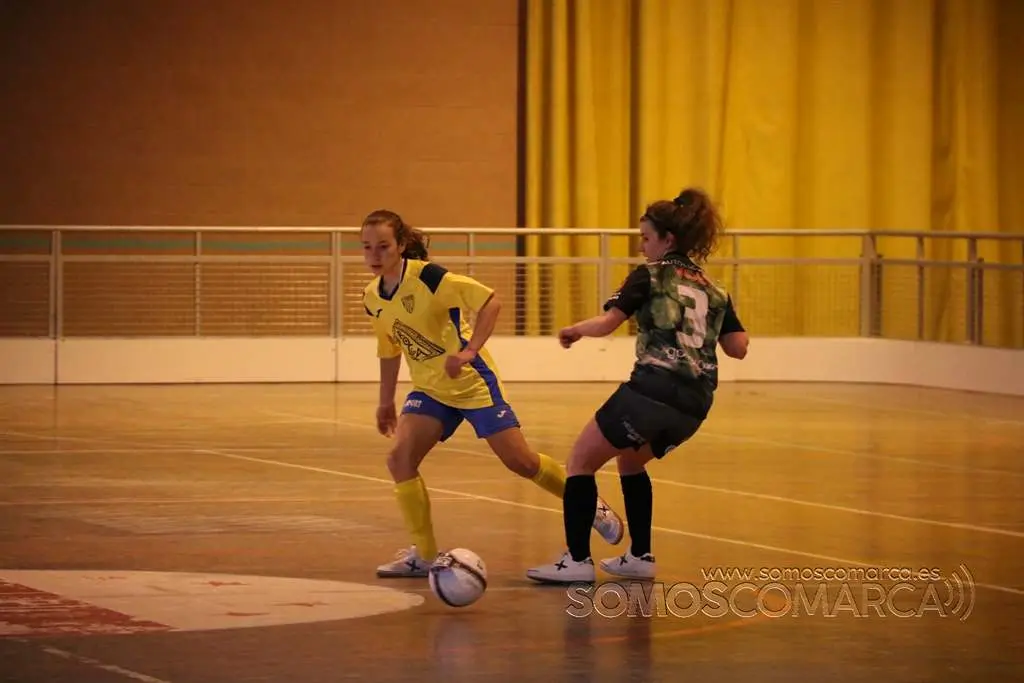 Encuentro de fútbol sala entre el Rúa Valdeorras y el Atlético Arnoia en O Aguillón (25)