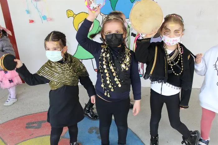 celebrando o Día de Rosalía como Tanxugueiras e Pandereteiras (5)