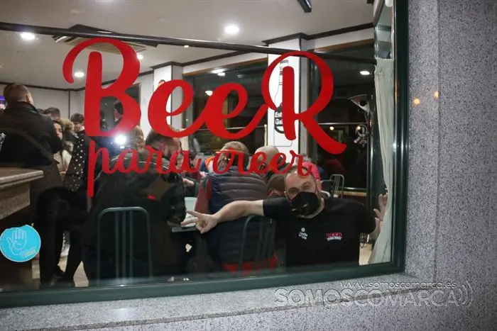 Beer para creer un nuevo concepto de bar (4)