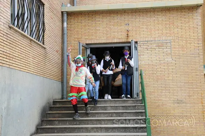 Desfile de Entroido do colexio Bibei polas Rúas de Viana 2022 (25)