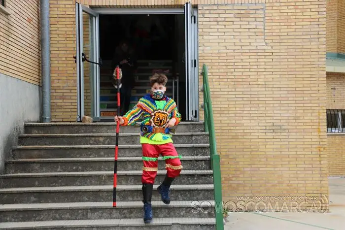 Desfile de Entroido do colexio Bibei polas Rúas de Viana 2022 (34)