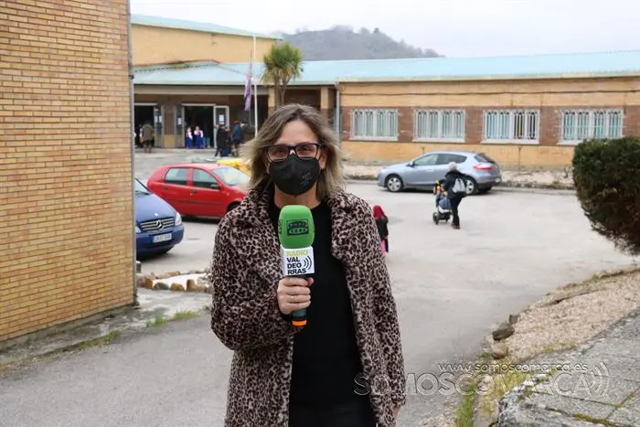 Desfile de Entroido do colexio Bibei polas Rúas de Viana 2022 (1)