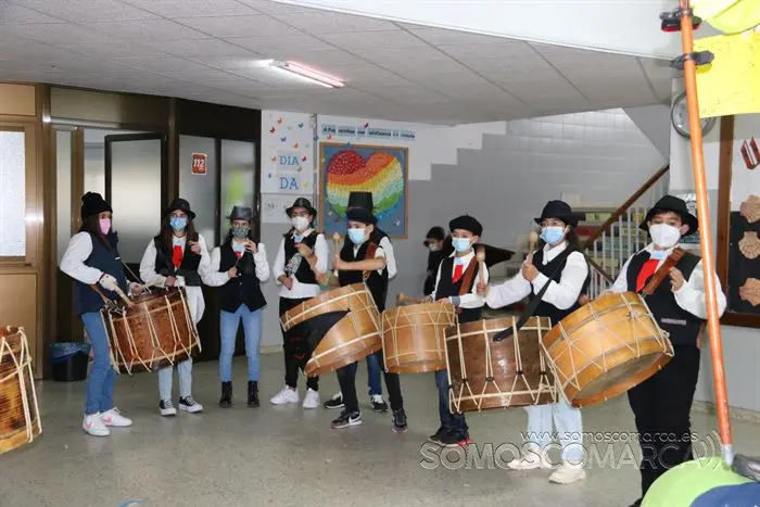 Desfile de Entroido do instituto Carlos Casares de Viana 2022 (7)