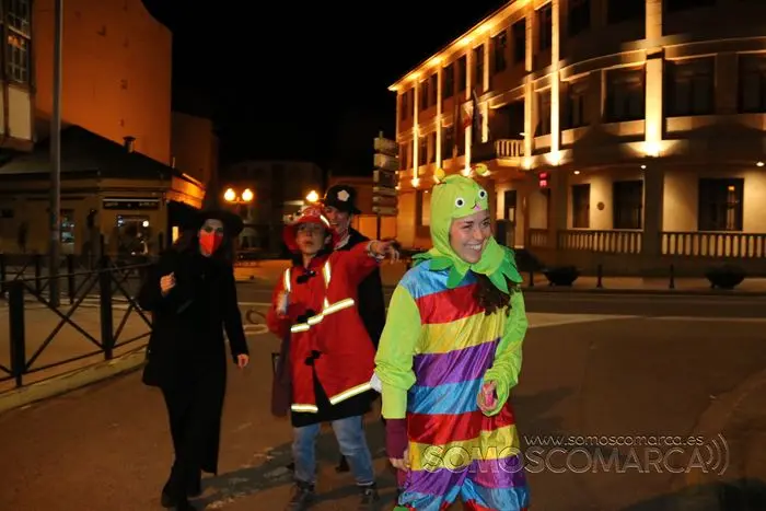 Xoves de Comadres na R&uacute;a (5)