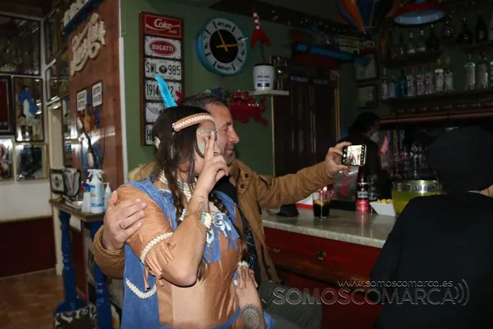 Xoves de Comadres na R&uacute;a (14)