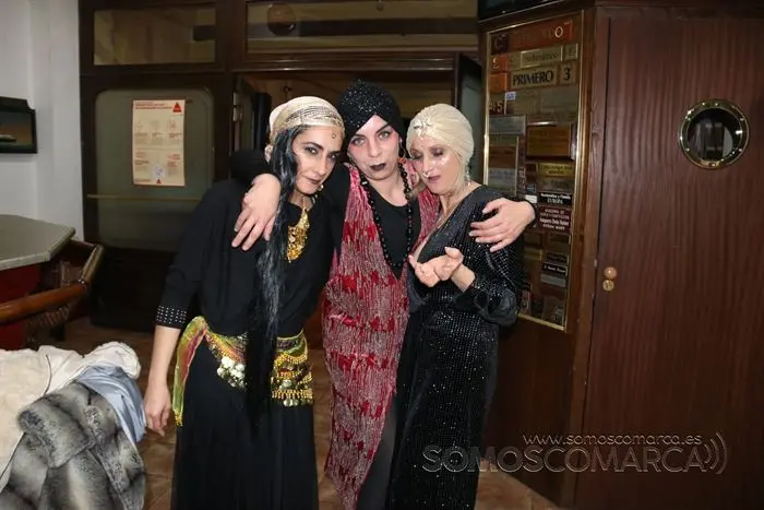 Xoves de Comadres na R&uacute;a (15)