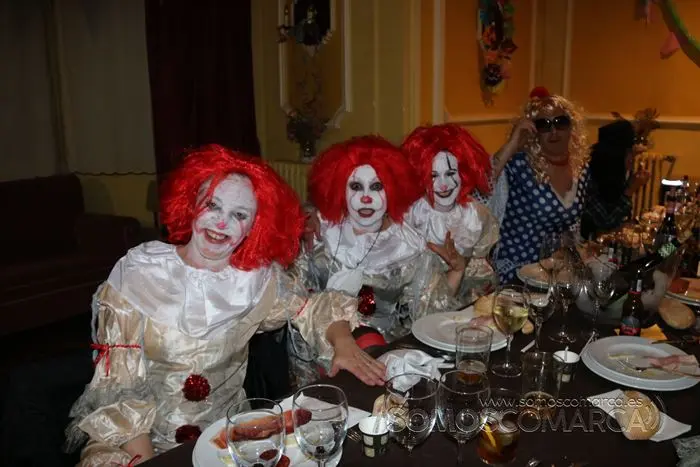 Xoves de Comadres na R&uacute;a (18)