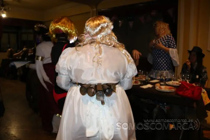 Xoves de Comadres na R&uacute;a (33)