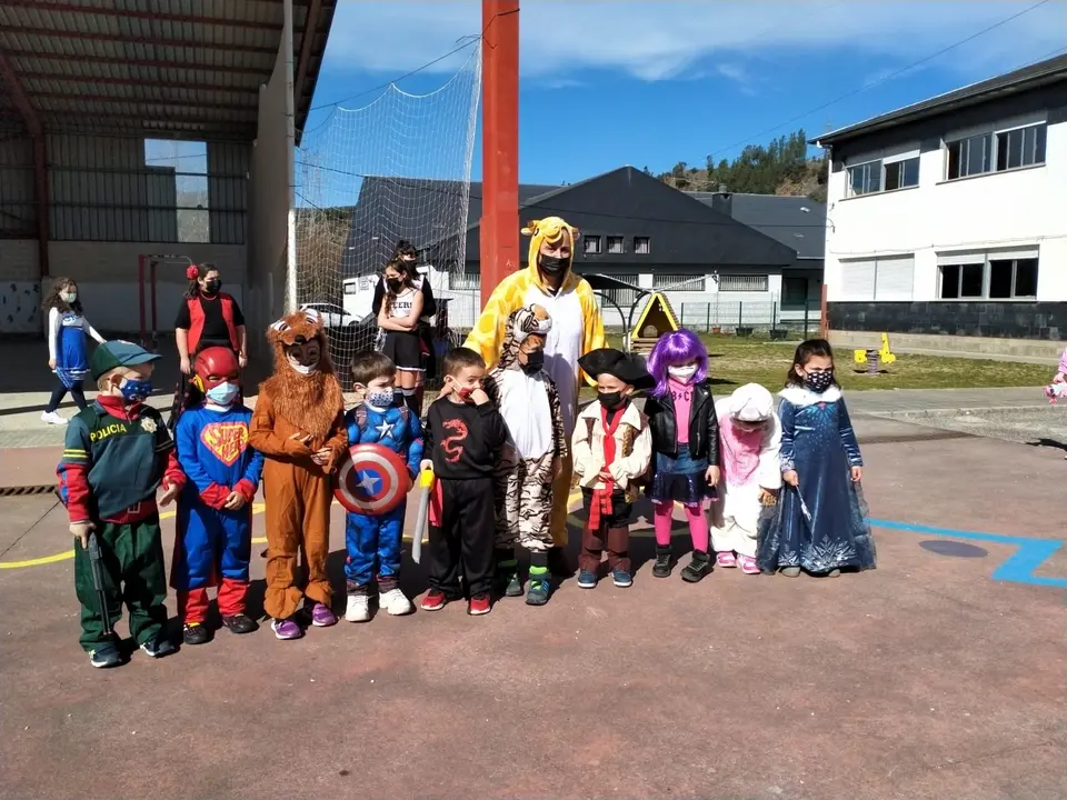 colegiosobradelo_entroido_25_02_2022