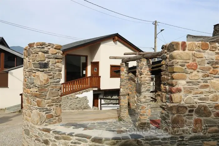 somoscomarca_vilamartin_arnado_iglesia_casadopobo_lavandeiras_2022 (3)