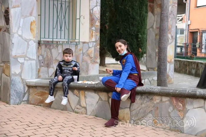 Carnaval en Petín con juegos y chocolate (8)