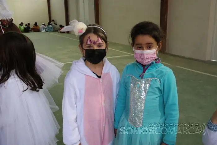 Carnaval en Petín con juegos y chocolate (12)