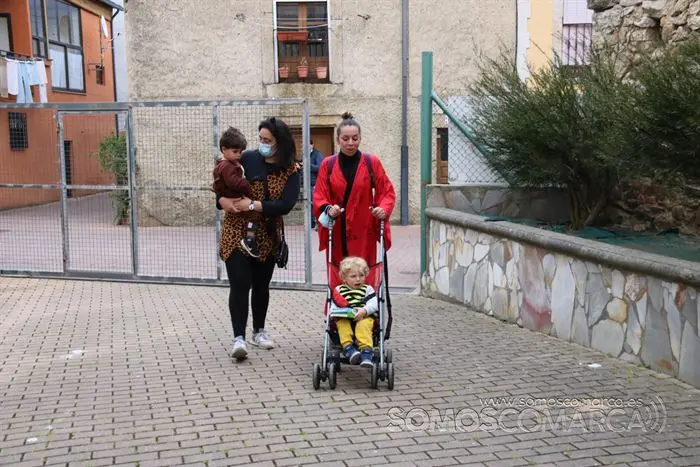 Carnaval en Petín con juegos y chocolate (31)