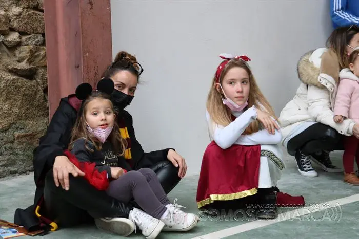 Carnaval en Petín con juegos y chocolate (1)