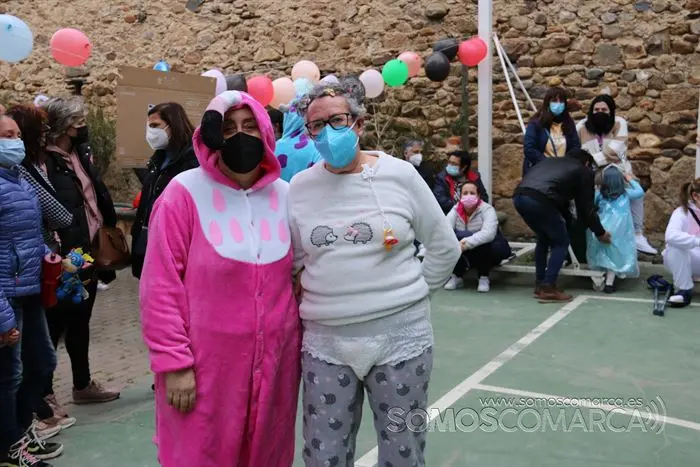 Carnaval en Petin con juegos y chocolate (10)