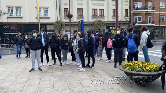 somoscomarca_obarco_concentracion_guerra_ucrania_niños_2022-03-09 (1)