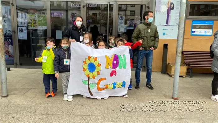 somoscomarca_obarco_concentracion_guerra_ucrania_niños_2022-03-09 (11)