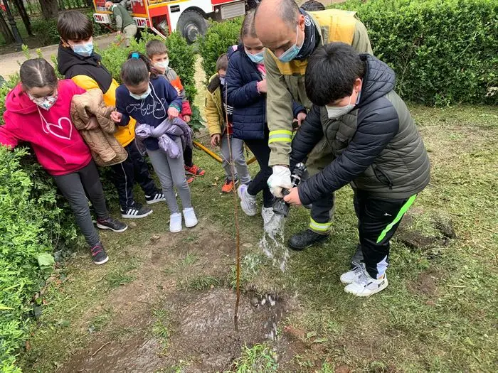 Día del Árbol en el cole de Viloira (1)