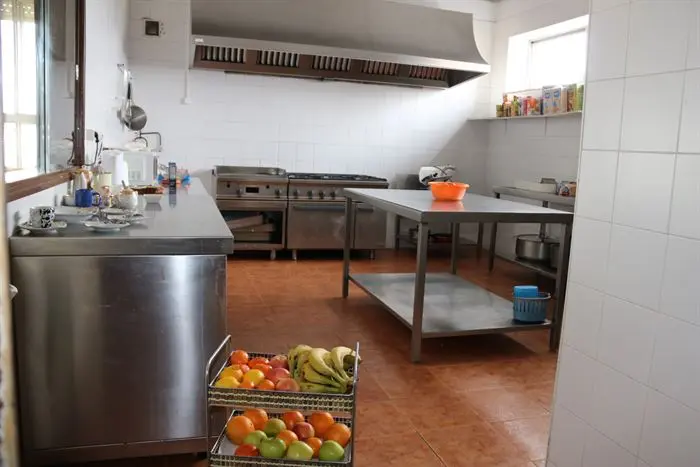 LLegada de los refugiados de Ucrania al albergue Os Biocos de San Xoan de Río (4)